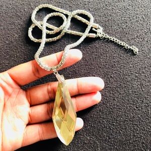 Dazzling Silver Necklace Teardrop Pendant